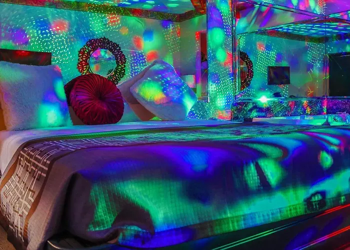Luxe Romantic