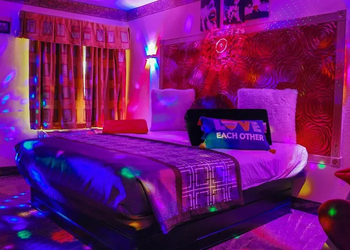 Luxe Romantic Мини-отель 2*