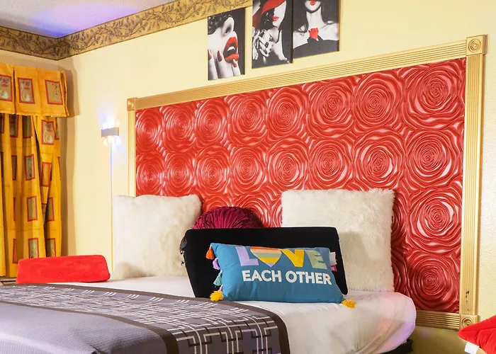 Luxe Romantic Мини-отель Dolton